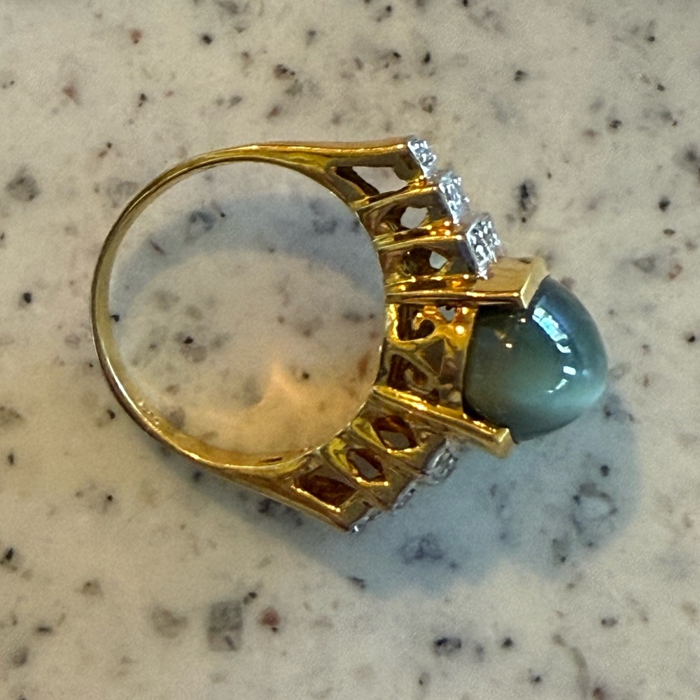 Vintage 925 Gold-Tone Sterling Ring Size 8 Green Cat’s Eye Cabochon - Picture 4 of 7